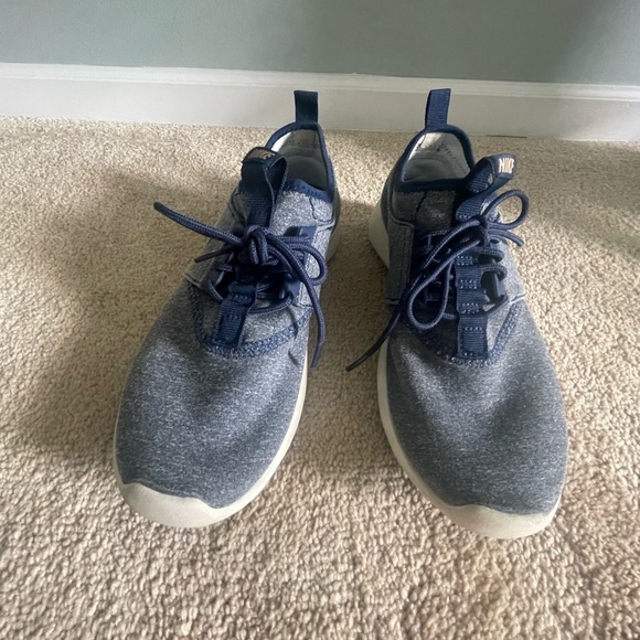 Women’s Nike Juvenate Sneaker - Picture 2 of 8